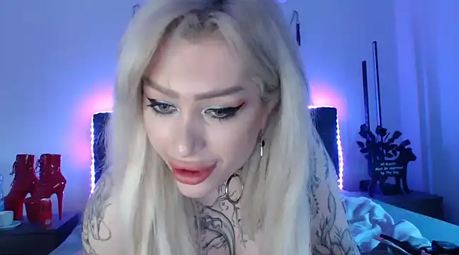 Snapshot of JennaLinn chatting on 01/11/25, 02:36 JennaLinn online show from 01/11/25, 02:36