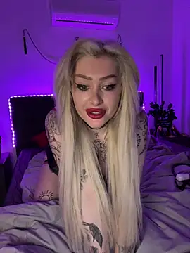 Snapshot of JennaLinn chatting on 03/10/25, 04:25 JennaLinn online show from 03/10/25, 04:25