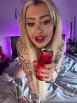 Snapshot of JennaLinn chatting on 03/22/25, 03:20 JennaLinn online show from 03/22/25, 03:20