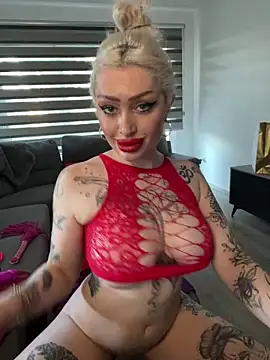 Snapshot of JennaLinn chatting on 09/10/25, 03:23 JennaLinn online show from 09/10/25, 03:23