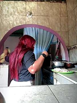 Snapshot of sweet_morbid_hot chatting on 11/17/25, 03:51 sweet morbid hot online show from 11/17/25, 03:51