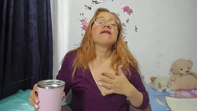 Snapshot of anthonela_mature_ chatting on 10/04/25, 06:17 anthonela mature online show from 10/04/25, 06:17