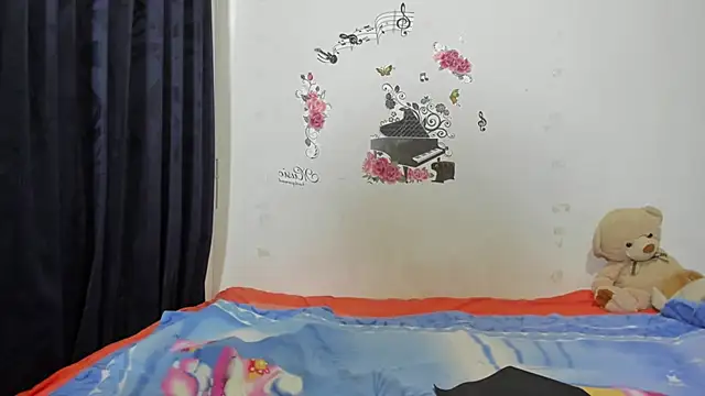 Snapshot of anthonela_mature_ chatting on 10/23/25, 01:54 anthonela mature online show from 10/23/25, 01:54