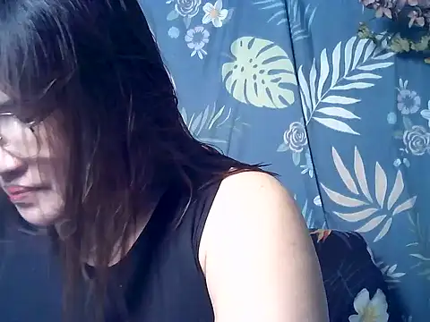 Snapshot of Amazing_Angel22 chatting on 05/26/26, 01:01 Amazing Angel22 online show from 05/26/26, 01:01