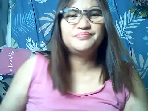 Snapshot of Amazing_Angel22 chatting on 06/13/26, 11:35 Amazing Angel22 online show from 06/13/26, 11:35