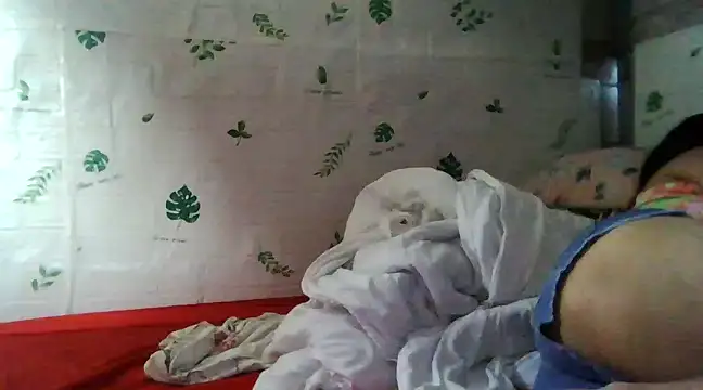 Snapshot of Silly_Girl21 chatting on 12/30/24, 08:43 Silly Girl21 online show from 12/30/24, 08:43