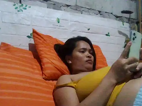 Snapshot of Silly_Girl21 chatting on 12/20/25, 12:56 Silly Girl21 online show from 12/20/25, 12:56