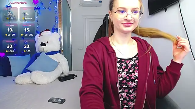 Snapshot of KateJonson chatting on 01/04/25, 08:28 KateJonson online show from 01/04/25, 08:28