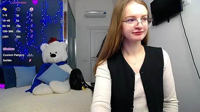 Snapshot of KateJonson chatting on 01/17/25, 07:41 KateJonson online show from 01/17/25, 07:41