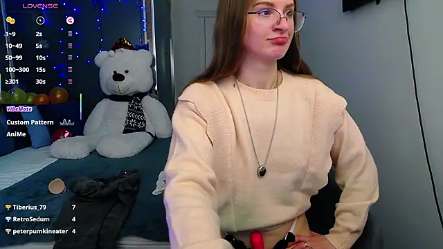 Snapshot of KateJonson chatting on 03/18/25, 11:41 KateJonson online show from 03/18/25, 11:41