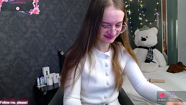 Snapshot of KateJonson chatting on 11/25/25, 07:19 KateJonson online show from 11/25/25, 07:19