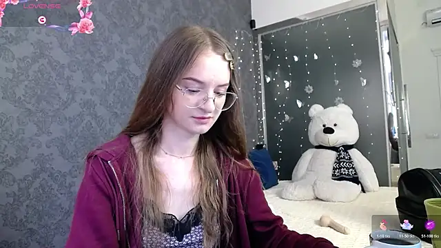 KateJonson online show from 06/12/26, 06:56