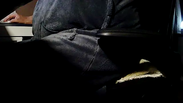 Snapshot of suedel65 chatting on 01/07/26, 02:25 suedel65 online show from 01/07/26, 02:25