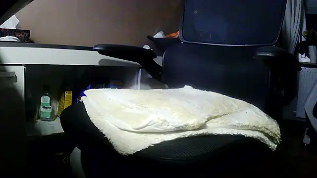 Snapshot of suedel65 chatting on 02/02/26, 02:54 suedel65 online show from 02/02/26, 02:54