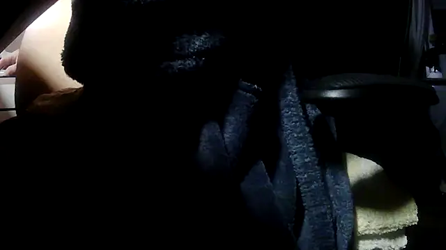 Snapshot of suedel65 chatting on 02/03/26, 04:54 suedel65 online show from 02/03/26, 04:54