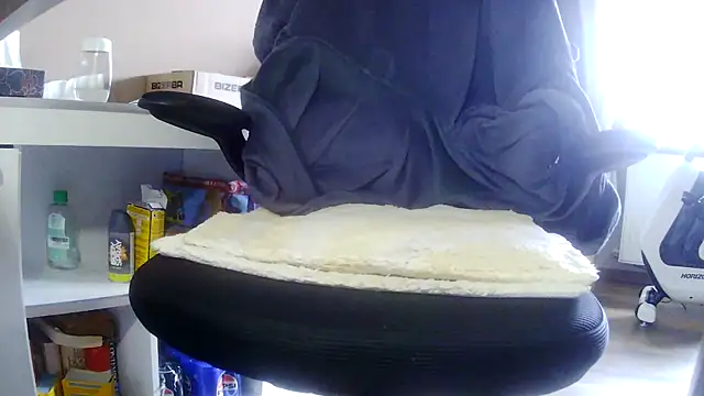 Snapshot of suedel65 chatting on 02/21/26, 03:02 suedel65 online show from 02/21/26, 03:02