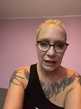 Jan ina online show from 10/10/25, 05:12