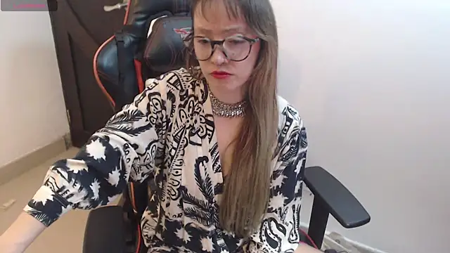 pink-2022 online show from 05/23/26, 02:32