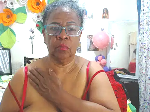 Snapshot of Yayis-hot-sexyw chatting on 11/02/25, 06:16 Yayis-hot-sexyw online show from 11/02/25, 06:16