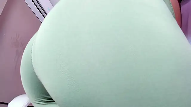 Snapshot of _BunnyNaugthy chatting on 10/03/25, 11:51 BunnyNaugthy online show from 10/03/25, 11:51