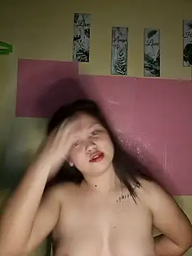 Snapshot of Cutie_Sweet_Girl69 chatting on 12/13/24, 03:21 Cutie Sweet Girl69 online show from 12/13/24, 03:21