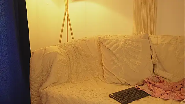 bunnycuteshy online show from 11/20/25, 12:49