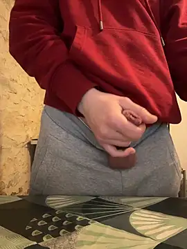 yann2392 online show from 02/26/26, 02:49