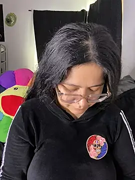 MsConejitaa online show from 02/24/25, 06:47