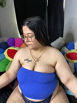 MsConejitaa online show from 05/18/26, 03:51
