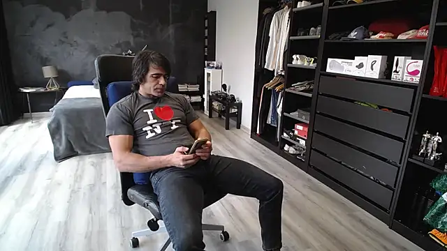 samricci21 online show from 03/10/26, 01:05