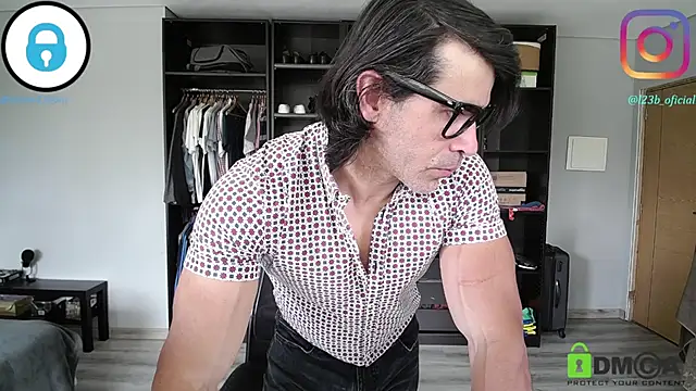 samricci21 online show from 04/06/26, 12:50