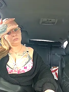 Melissa1994- online show from 04/18/26, 03:05