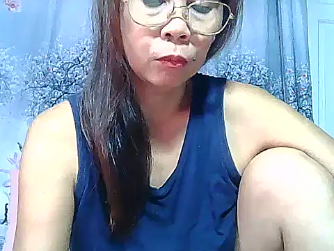 urwife tobe online show from 02/16/26, 09:55