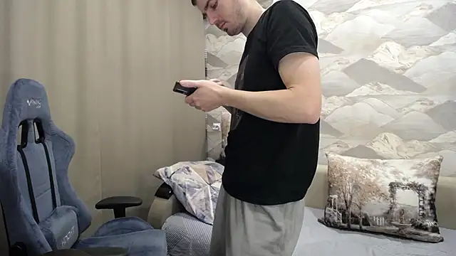 SerzhKorol1 online show from 11/14/25, 04:55