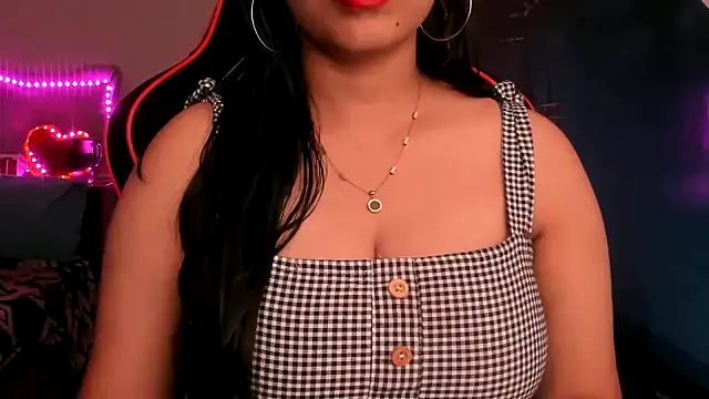 Snapshot of South_indian_tickly chatting on 10/07/25, 02:47 South indian tickly online show from 10/07/25, 02:47