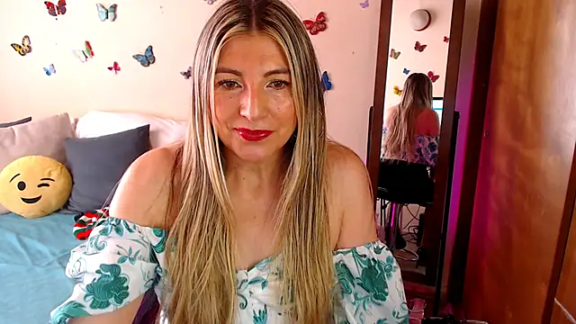 Jolie-Mature online show from 10/20/25, 07:58