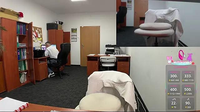 Snapshot of legsLONG chatting on 03/19/25, 04:57 legsLONG online show from 03/19/25, 04:57