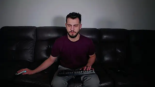 CrazyDom1 online show from 02/18/26, 05:42