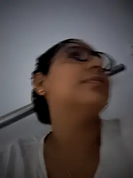 Snapshot of DanielleEvans_ chatting on 02/03/25, 11:20 DanielleEvans online show from 02/03/25, 11:20