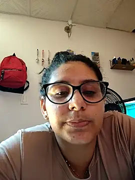 Snapshot of DanielleEvans_ chatting on 02/21/25, 05:09 DanielleEvans online show from 02/21/25, 05:09