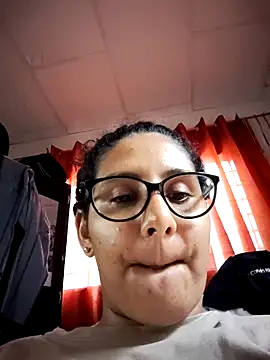 Snapshot of DanielleEvans_ chatting on 02/23/25, 02:35 DanielleEvans online show from 02/23/25, 02:35
