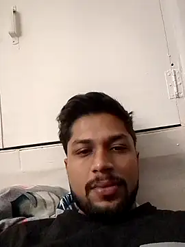 Snapshot of _IRRESISTIBLE_ chatting on 11/16/25, 02:22 IRRESISTIBLE online show from 11/16/25, 02:22