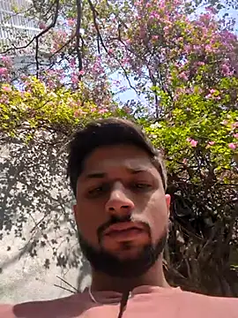 Snapshot of _IRRESISTIBLE_ chatting on 11/18/25, 07:02 IRRESISTIBLE online show from 11/18/25, 07:02