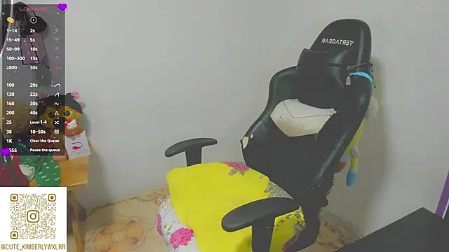 Kim Wexler online show from 12/04/25, 10:40