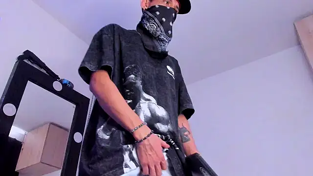 Samuel Suarez online show from 10/26/25, 12:33