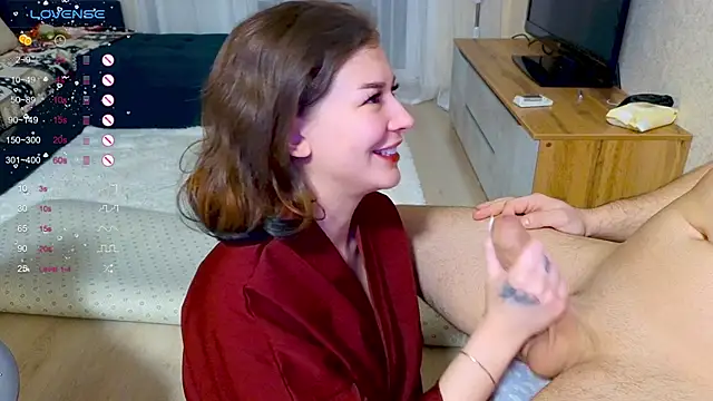 Snapshot of Love_plat1na chatting on 01/15/25, 07:12 Love plat1na online show from 01/15/25, 07:12