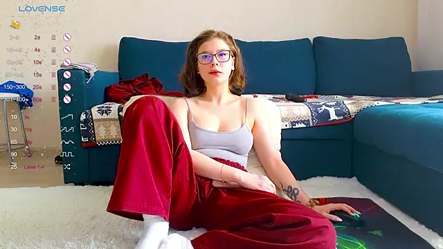 Snapshot of Love_plat1na chatting on 01/23/25, 09:29 Love plat1na online show from 01/23/25, 09:29