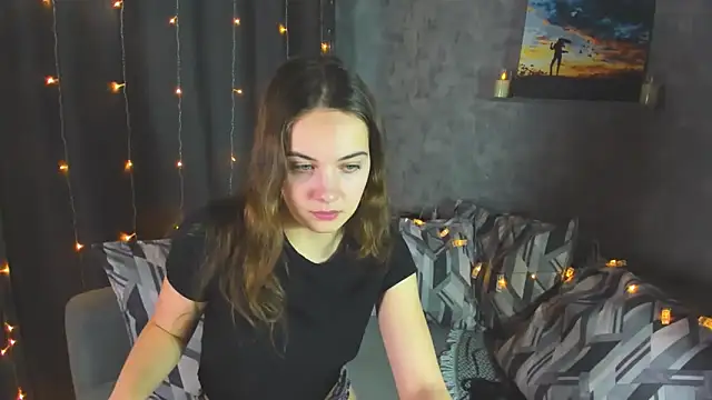 KristinaLoison online show from 02/02/25, 05:48