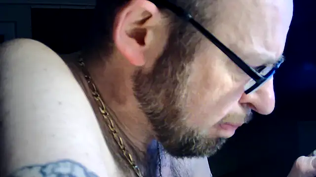 FABIOGLASSES online show from 11/15/25, 01:47