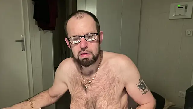 FABIOGLASSES online show from 04/24/26, 12:35